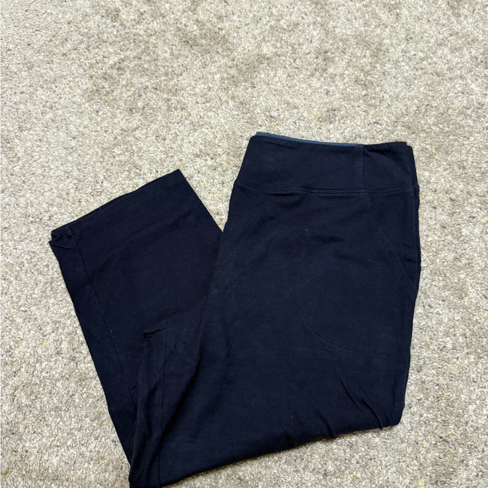 Women with Control black knit capris, LP